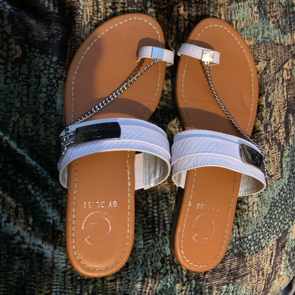 EUC. Guess Sandles. White
